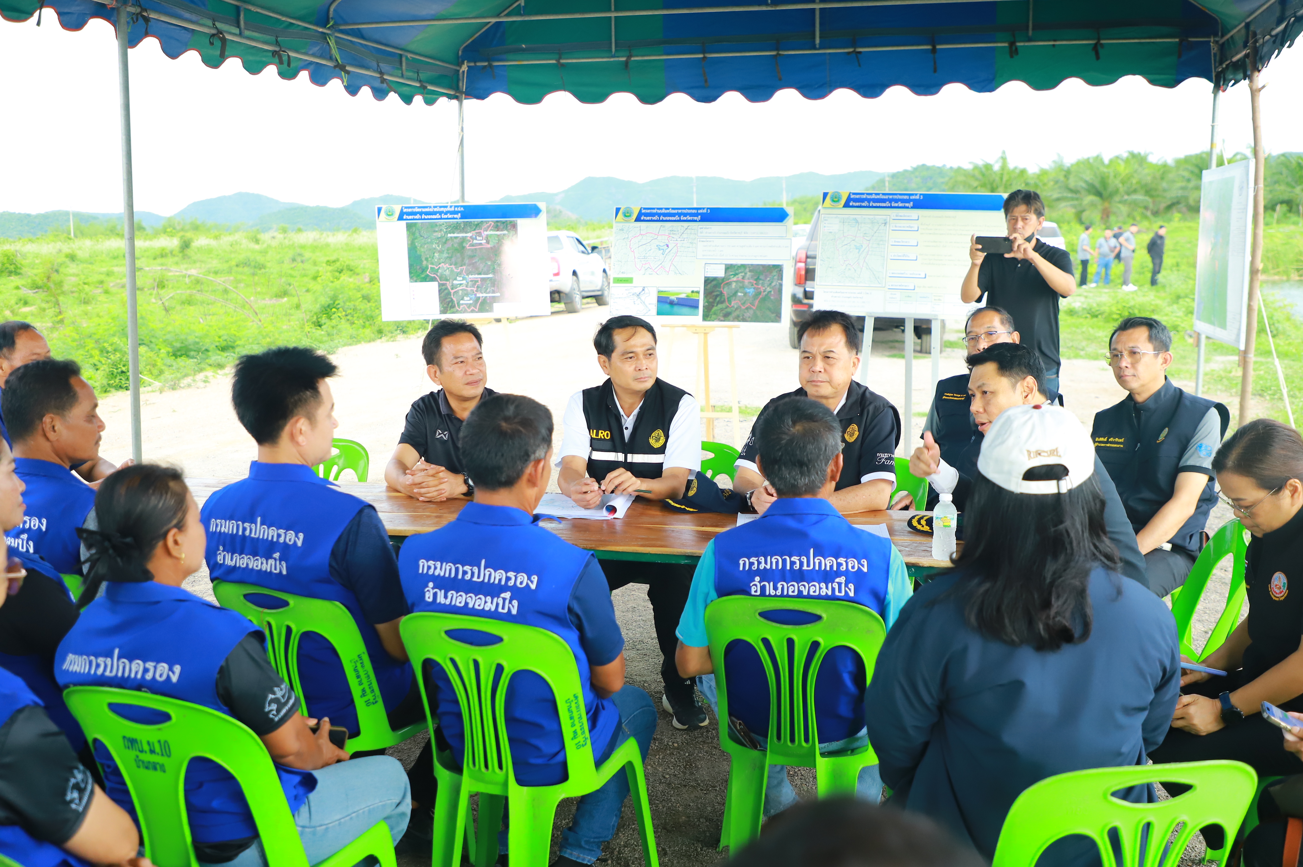 title - ส.ป.ก. ร่วมประชุมคณะทำงานที่ 3 เดินหน้าปั้น “รางบัวโมเดล” สู่ต้นแบบเมืองเกษตรนวัตกรรมครบวงจร พร้อมลุยพื้นที่รับฟังปัญหาเกษตรกรราชบุรี